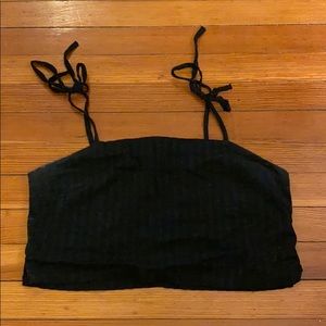 Cropped black tank top